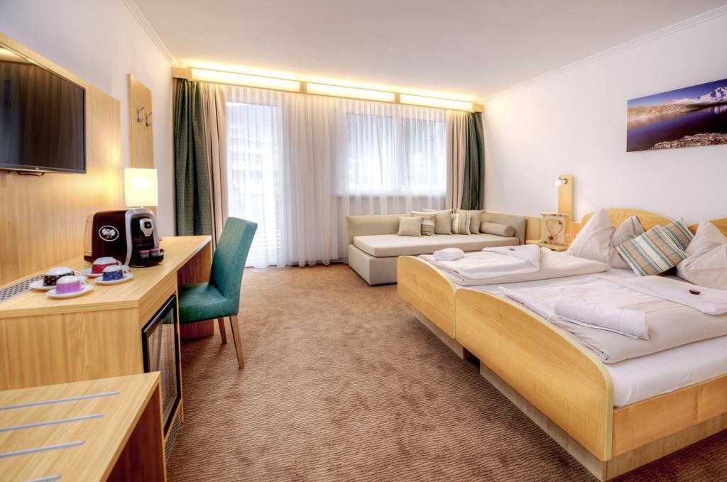 Hotel Bergkristall Mallnitz Eksteriør bilde